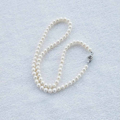 Real pearl necklace with rose flower design pendant